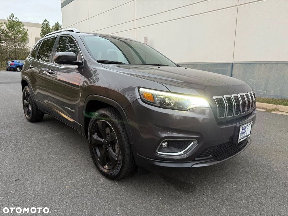 Jeep Cherokee - 5