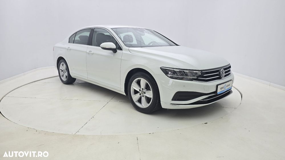 Volkswagen Passat 2.0 TDI DSG Comfortline - 5