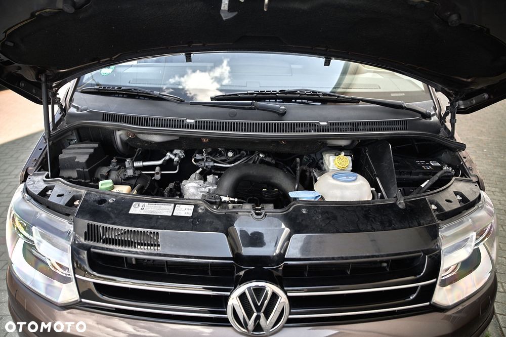 Volkswagen Multivan - 22