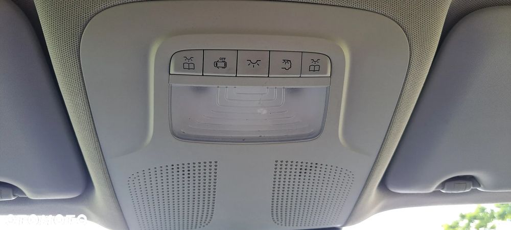 Mercedes-Benz Vito Tourer Base 447.701 - 35