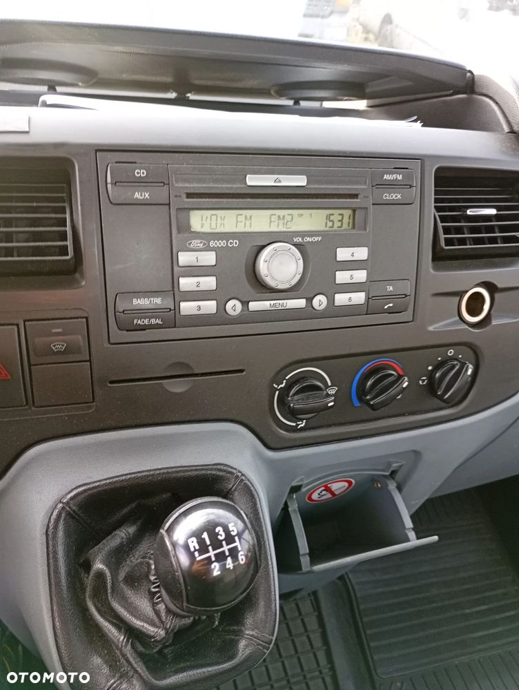 Ford Transit - 5