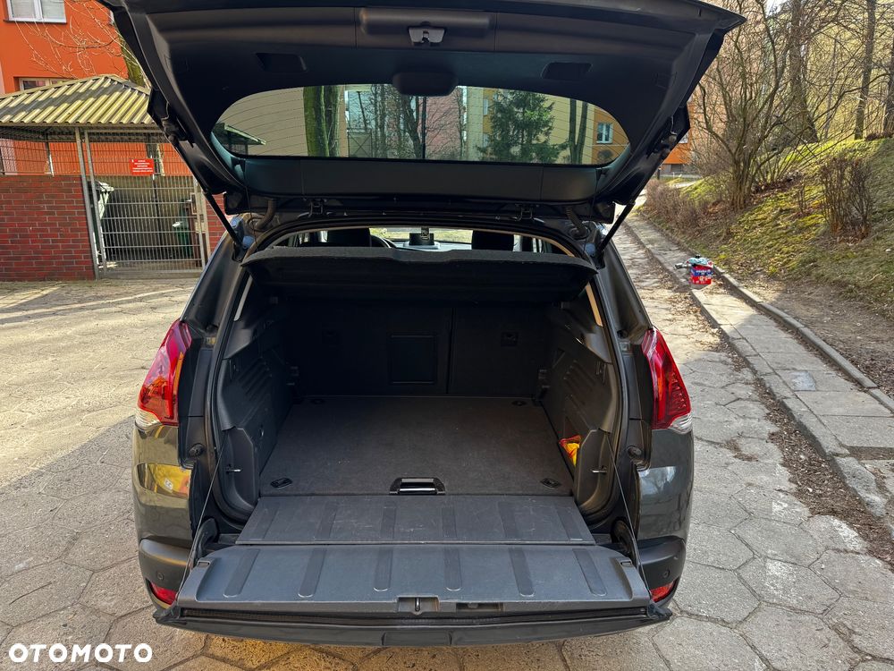 Peugeot 3008 1.6 HDi Style - 16