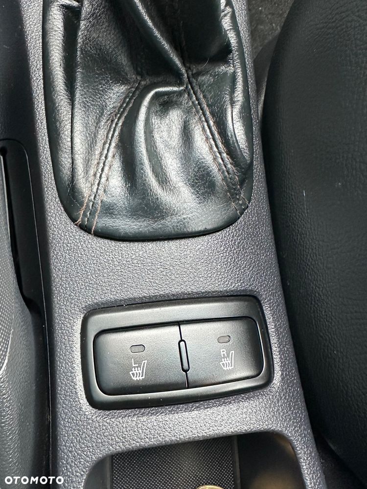 Kia Sportage 2.0 LX - 28