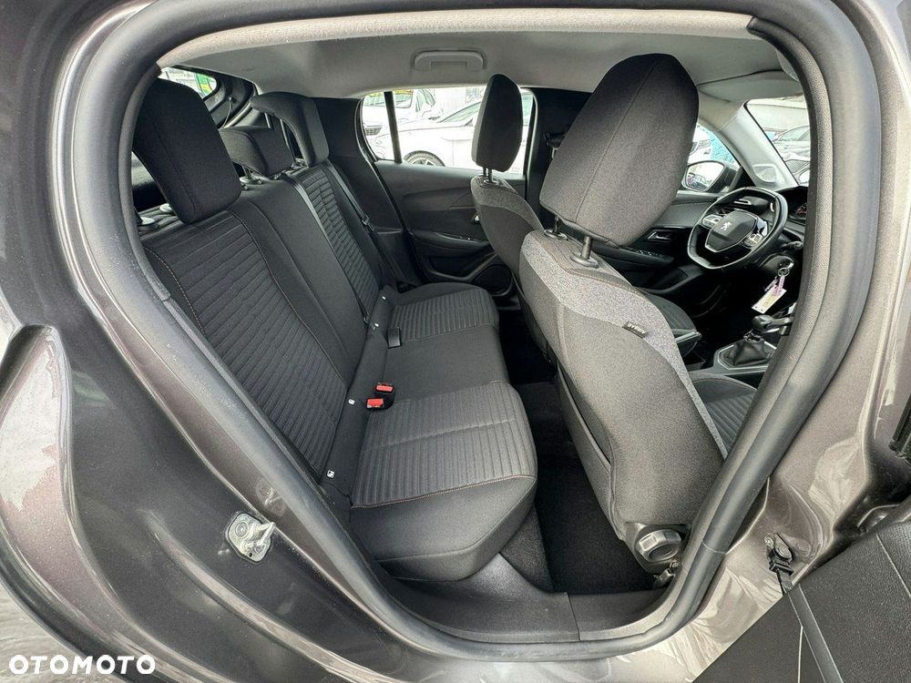 Peugeot 208 PureTech 100 Style - 21