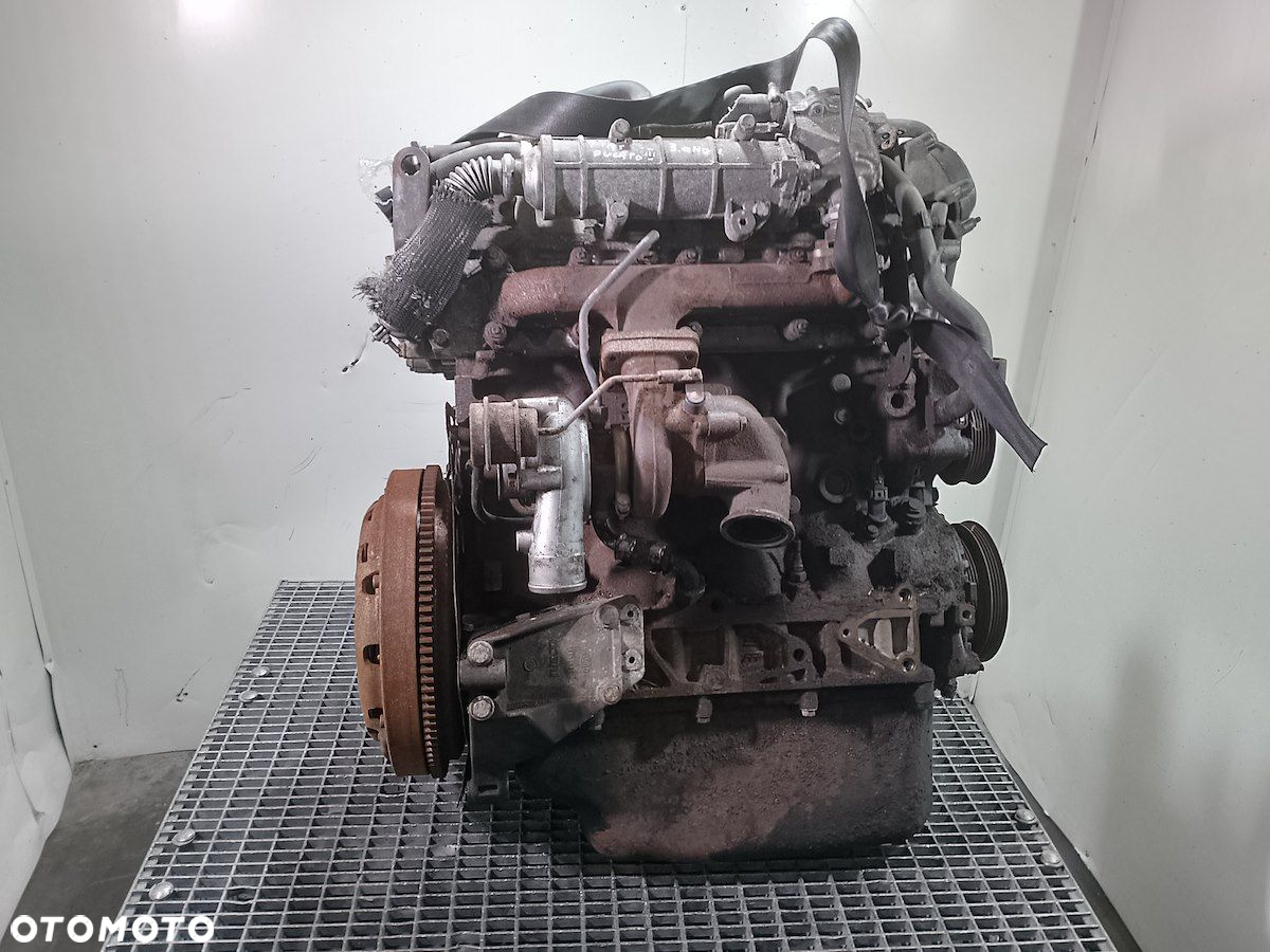 SILNIK IVECO DAILY III 3.0 HPI - 6
