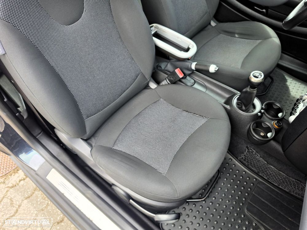 MINI 3 Portas Cooper D - 24