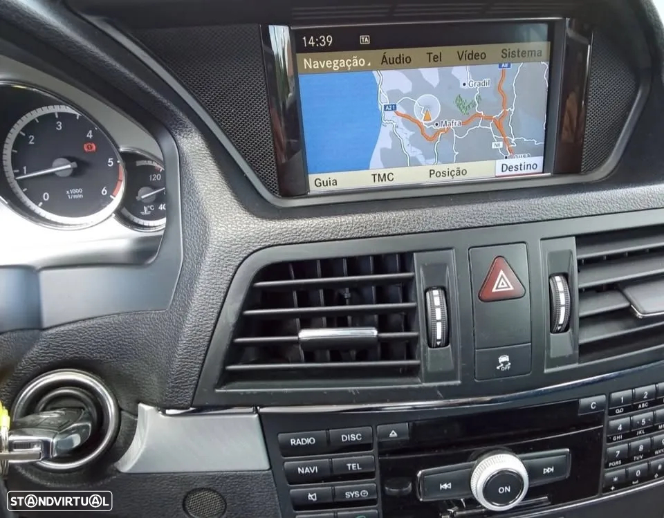 Mercedes-Benz E 250 CDi Avantgarde BlueEfficiency Auto. - 3