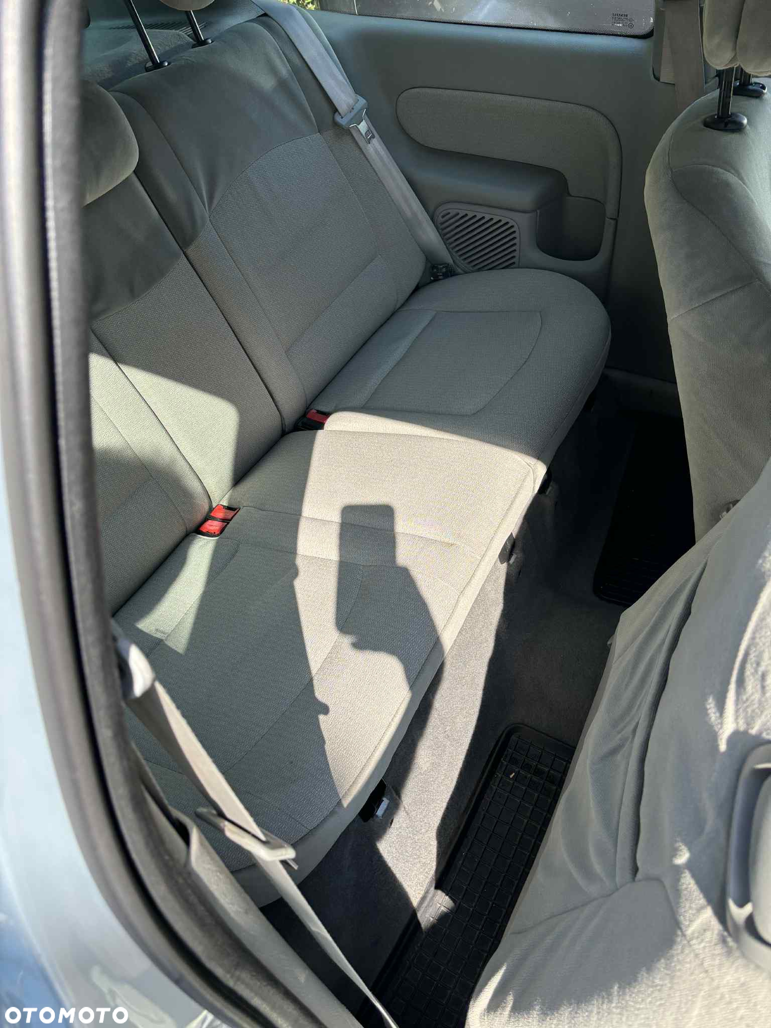 Renault Clio 1.4i RT 16V - 8