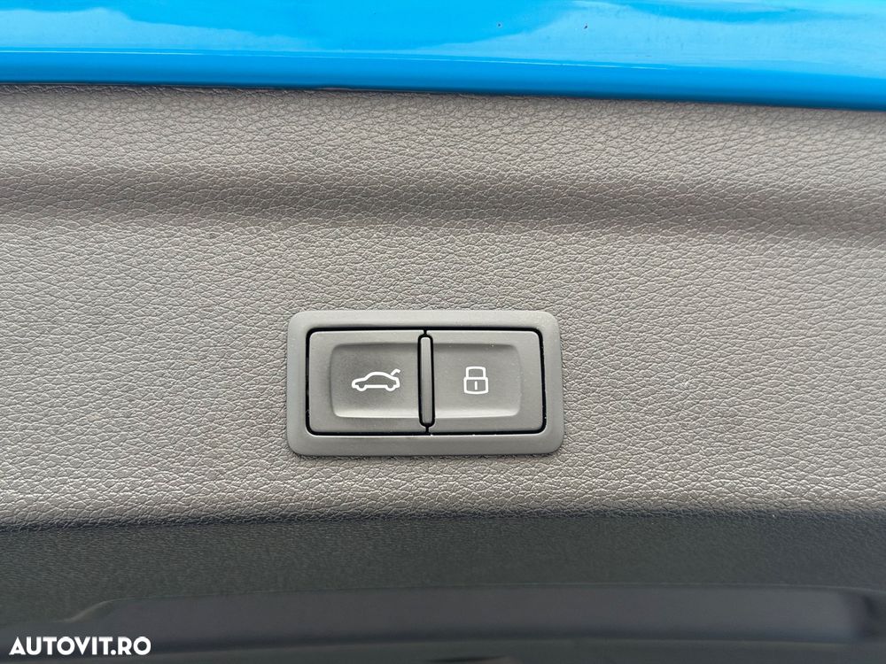 Audi Q3 45 TFSIe S tronic S line - 23