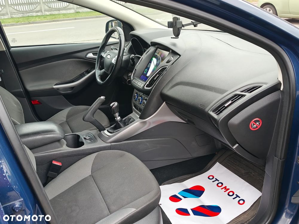 Ford Focus 1.6 TDCi Ambiente Start - 19