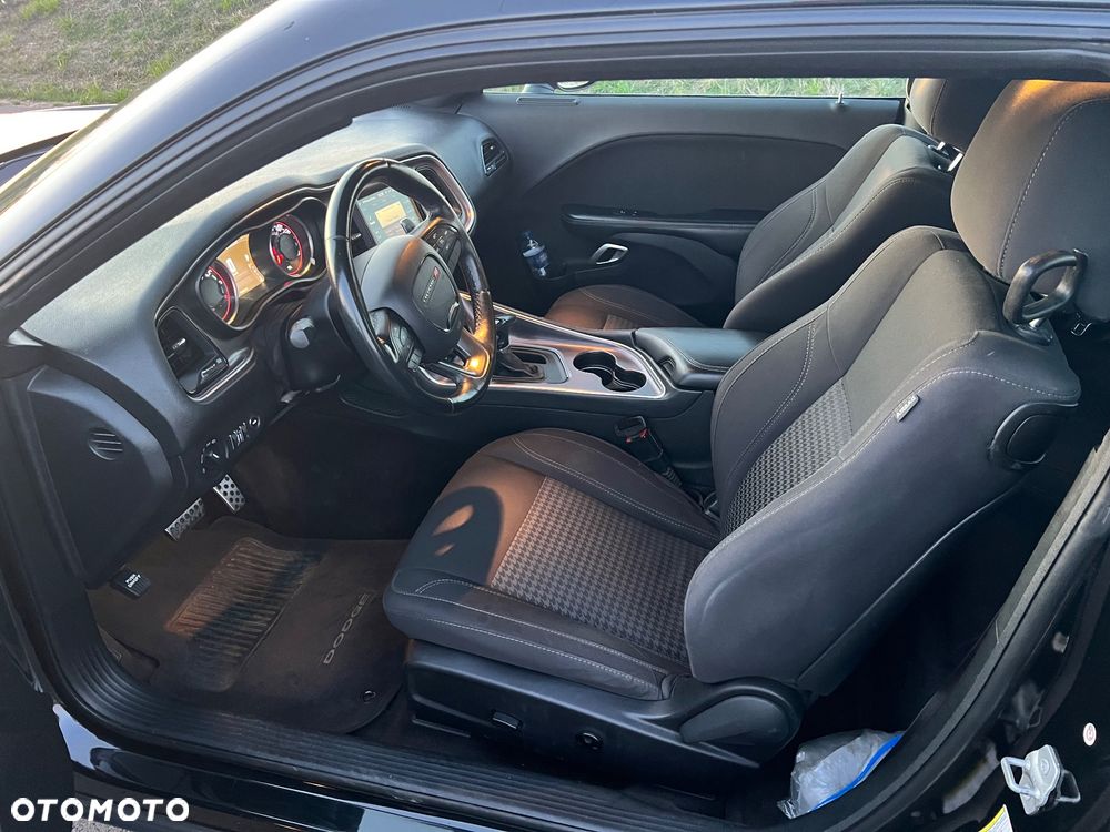 Dodge Challenger Automatik SXT Plus - 23