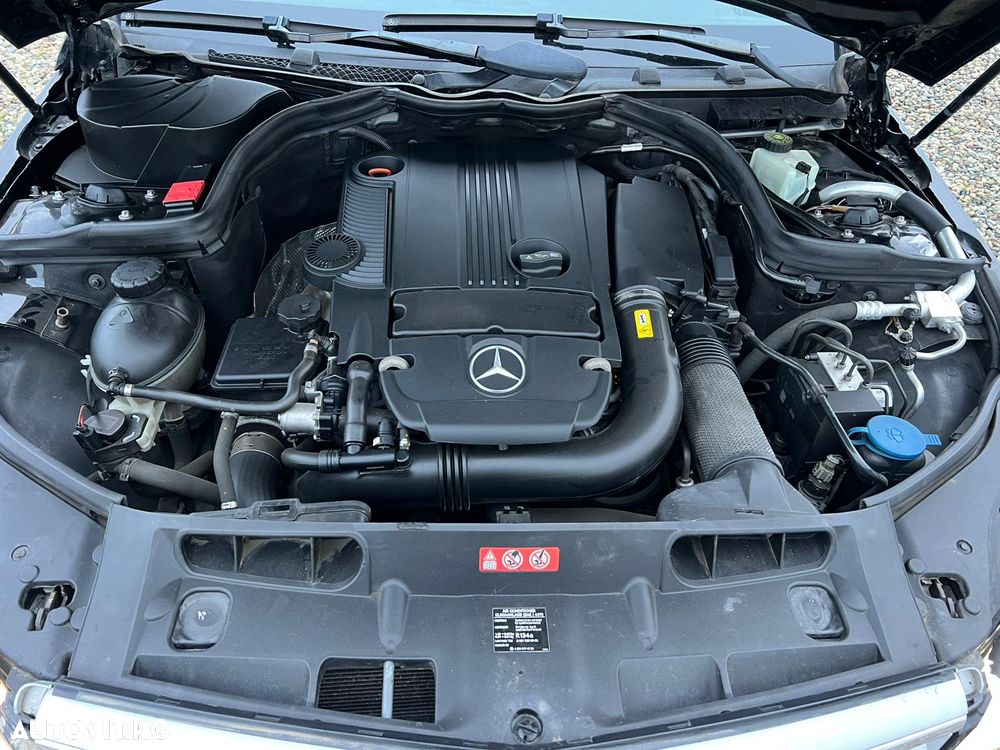 Mercedes-Benz C 200 T (BlueEFFICIENCY) 7G-TRONIC Avantgarde - 7