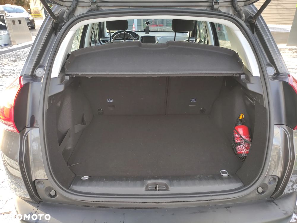 Peugeot 2008 1.2 Pure Tech GPF Active - 16