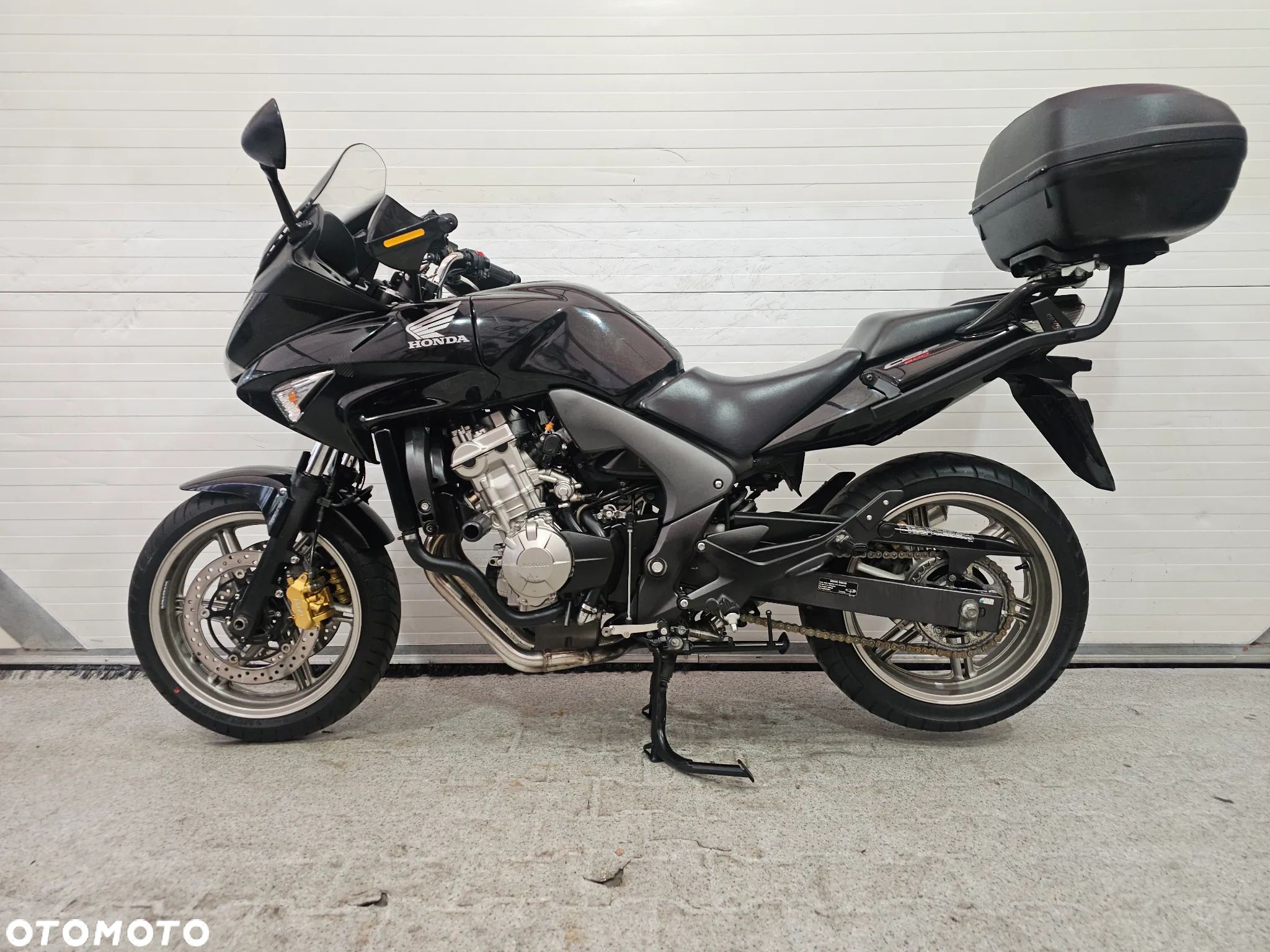 Honda CBF - 1