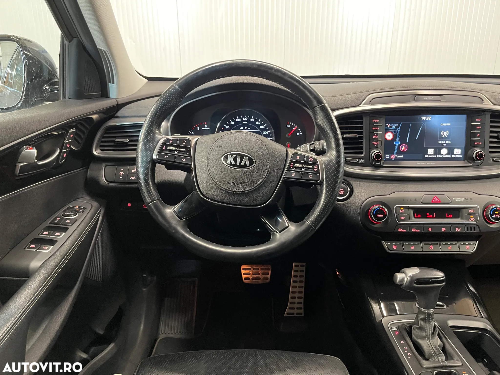 Kia Sorento 2.2 CRDi AWD Aut. GT Line - 6