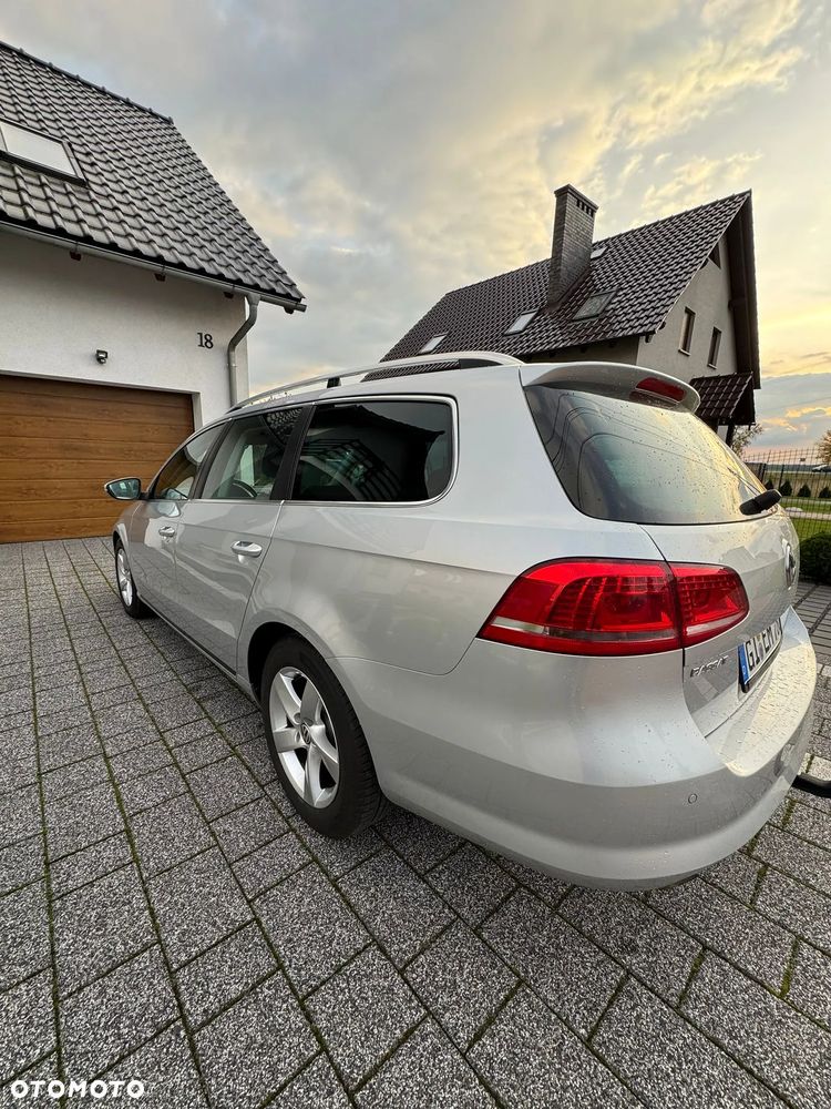 Volkswagen Passat 1.6 TDI Comfortline - 9