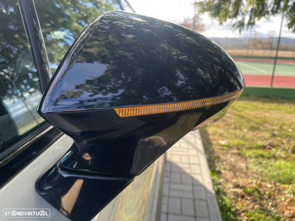 MG MG4 4 Luxury 64 kWh - 37