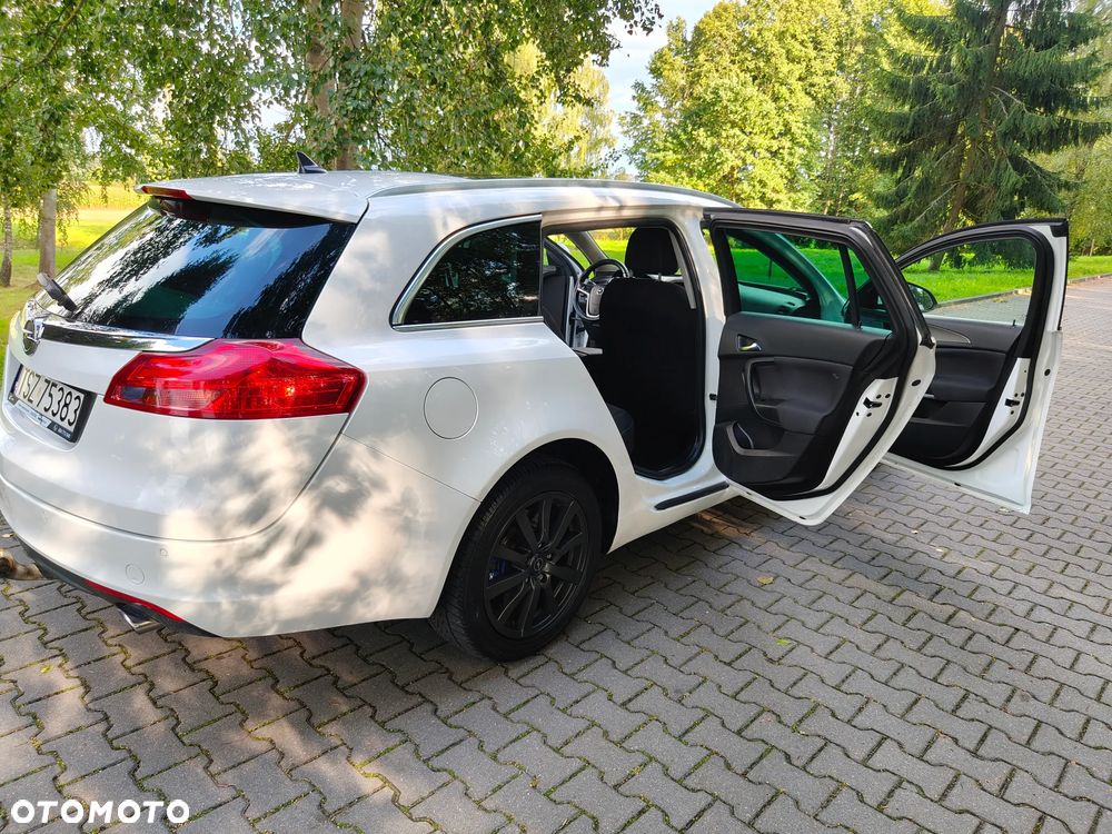 Opel Insignia 2.0 T SportsTourer 4x4 ecoFLEX Start/Stop Design Edition - 30