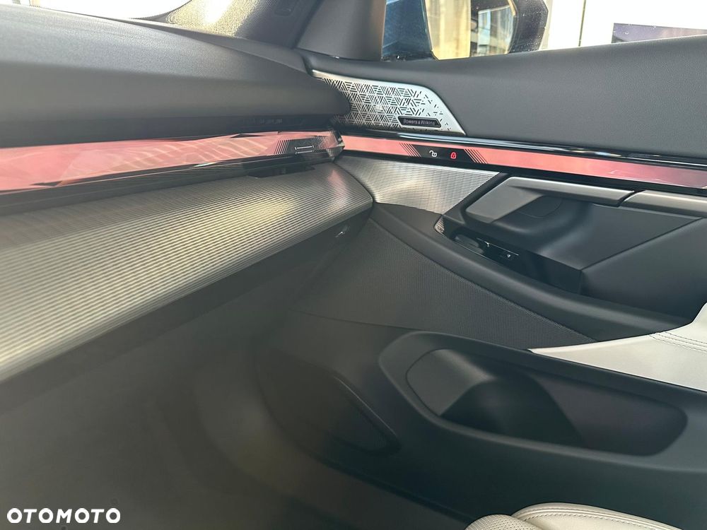 BMW Seria 5 520d xDrive mHEV - 21