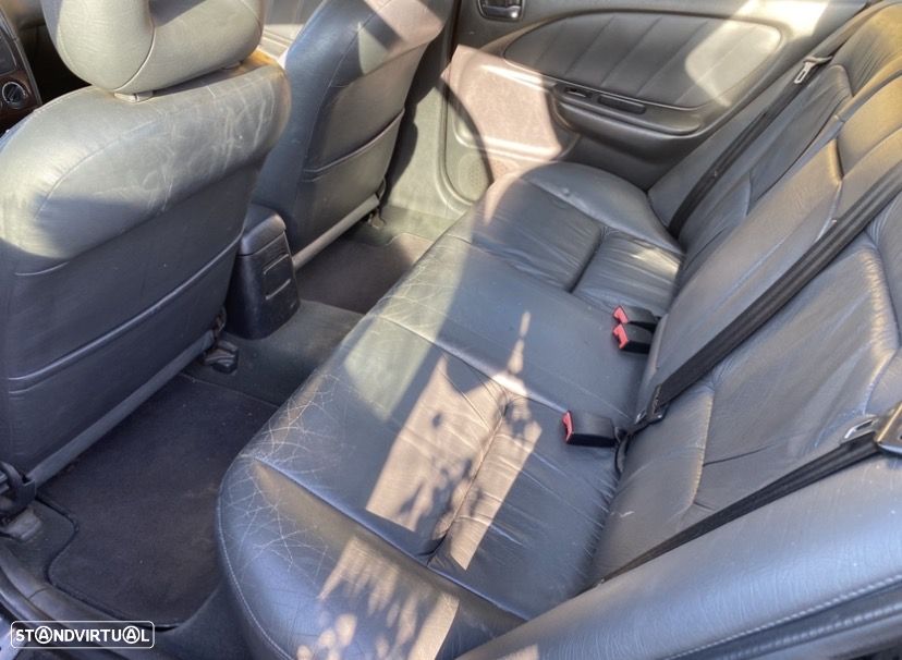Toyota Avensis S/D 2.0 D4D Sol - 5