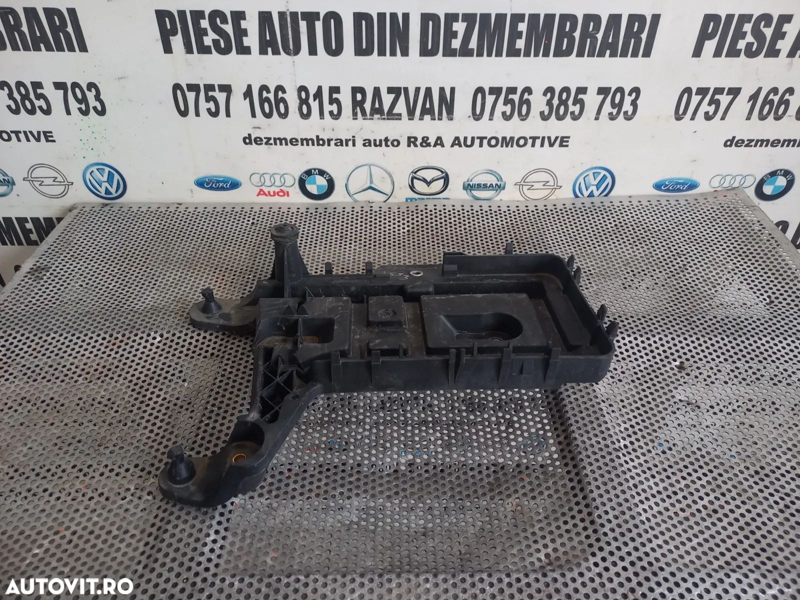 Suport Tavita Baterie Vw Golf 5 Combi Variant Break Jetta Benzina Motor CAX Cutie LHY - 1