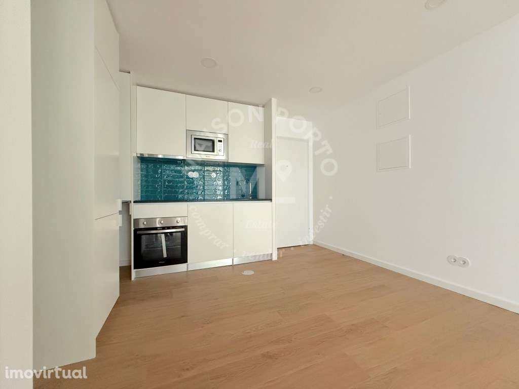 Apartamento T1 com Varanda em Condomínio Privado com Piscina e Giná... - Grande imagem: 5/27