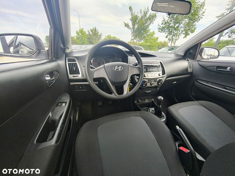 Hyundai i20 - 33