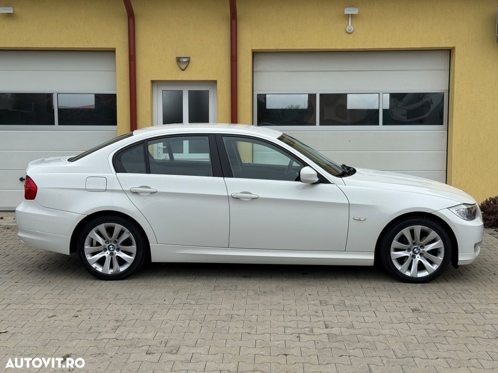 BMW Seria 3 316d - 26