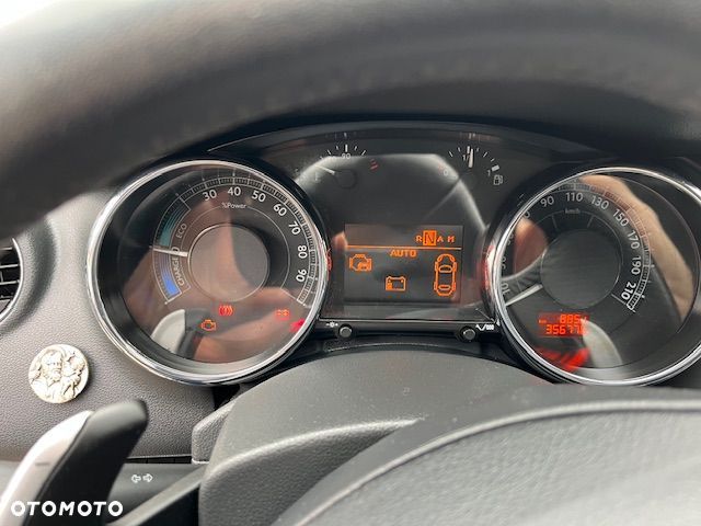 Peugeot 3008 2.0 HYbrid4 - 1