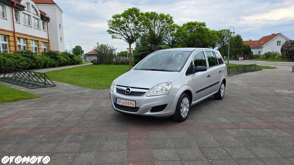Opel Zafira - 36