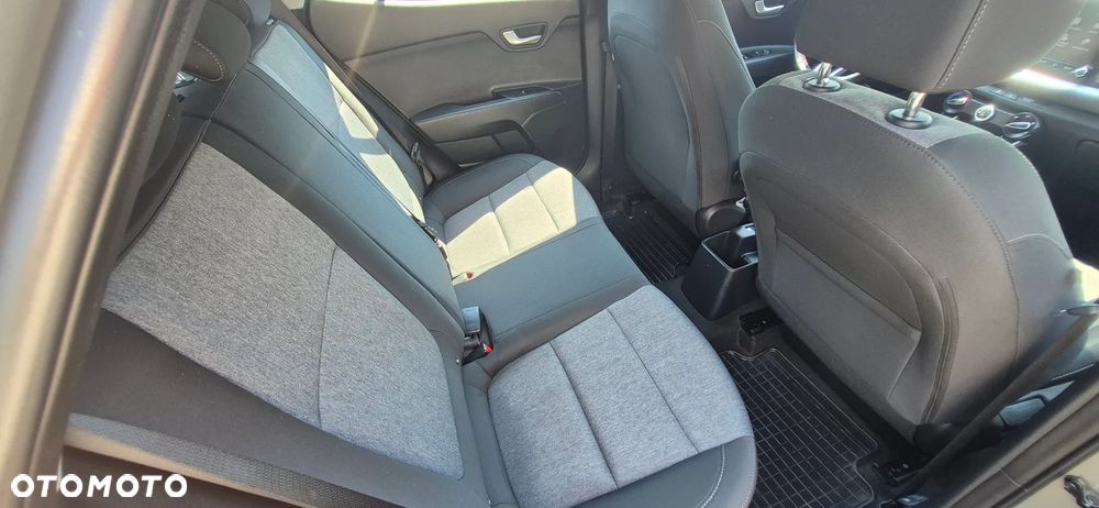 Kia Stonic 1.2 L - 12