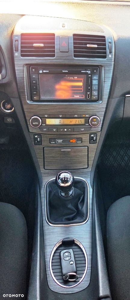 Toyota Avensis 2.2 D-4D Prestige NAVI - 35