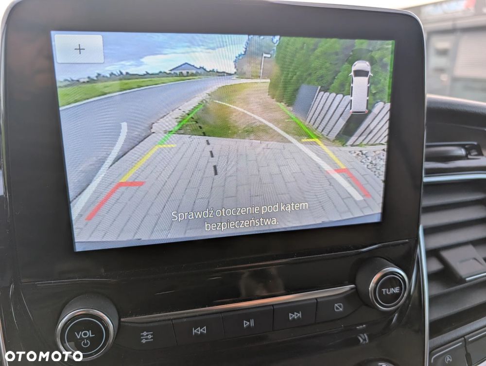 Ford Tourneo Custom 2.0 EcoBlue 320 L2 Titanium - 21