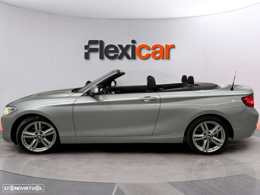 BMW 218 i Cabrio Line Sport - 12