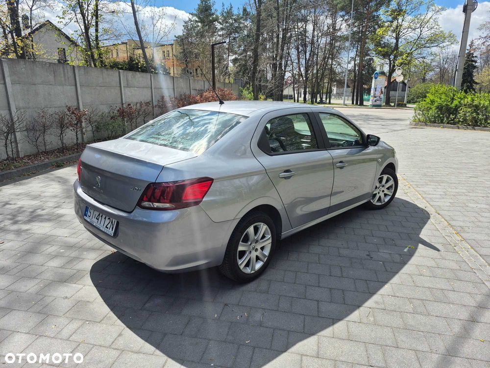 Peugeot 301 - 3