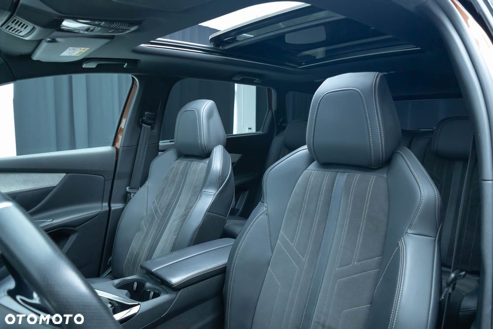 Peugeot 5008 BlueHDi 180 EAT8 GT Pack - 32