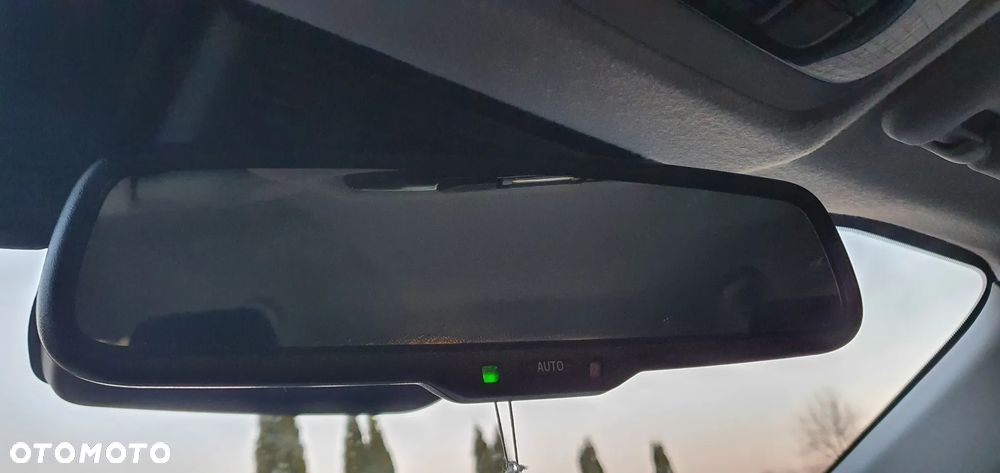 Toyota Yaris - 13