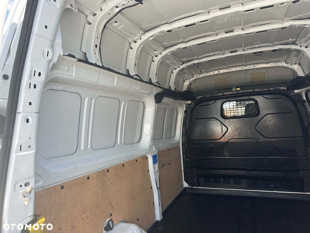 Ford Transit Custom 2.2 125ps 2014r L2H2 stan extra - 17