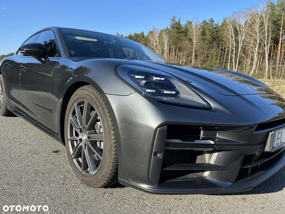 Porsche Panamera - 1