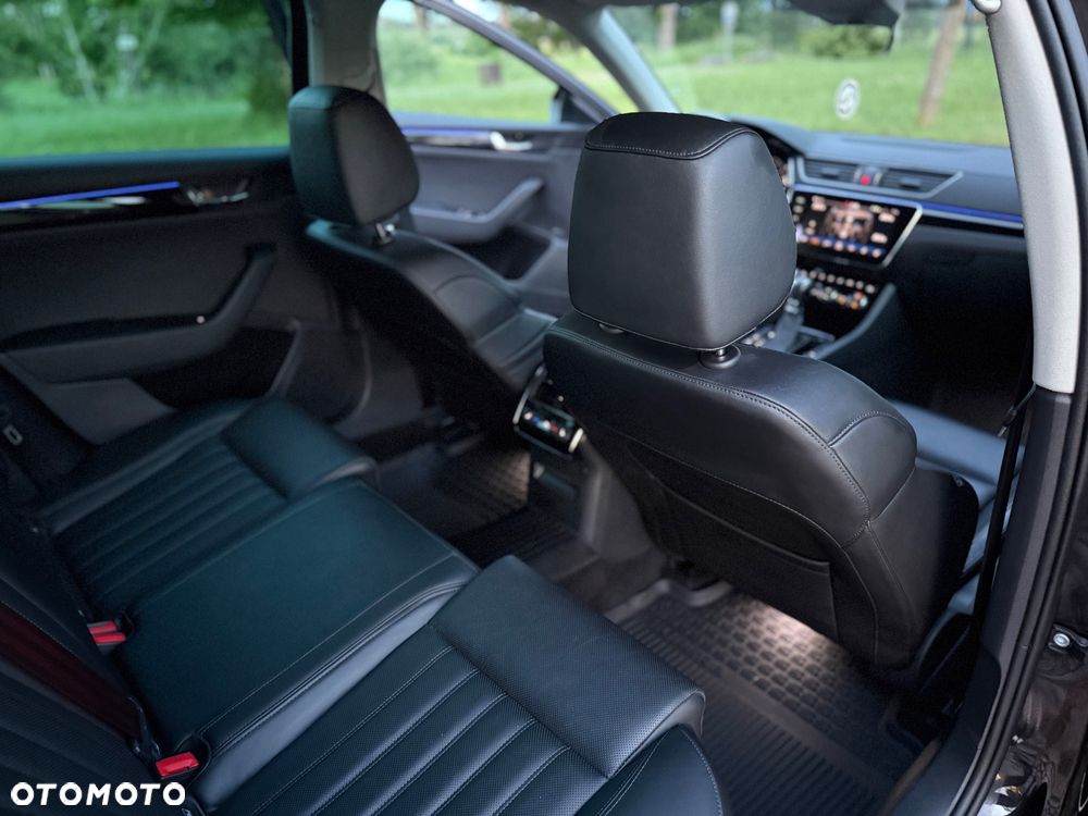 Skoda Superb 2.0 TDI 4x4 L&K DSG - 13