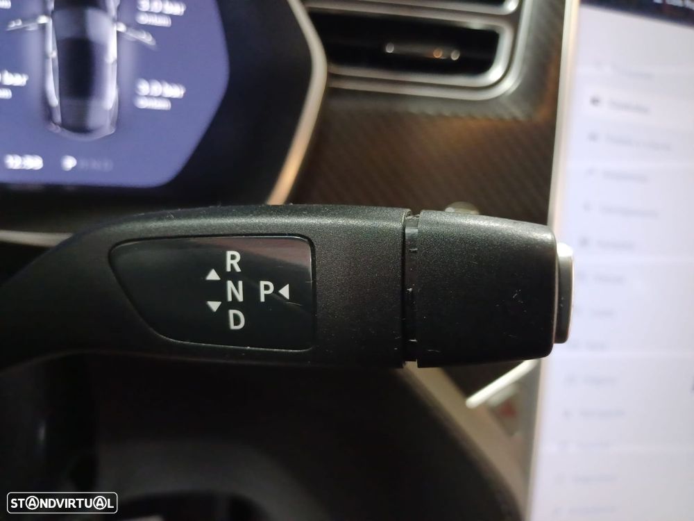Tesla Model S P85D - 18