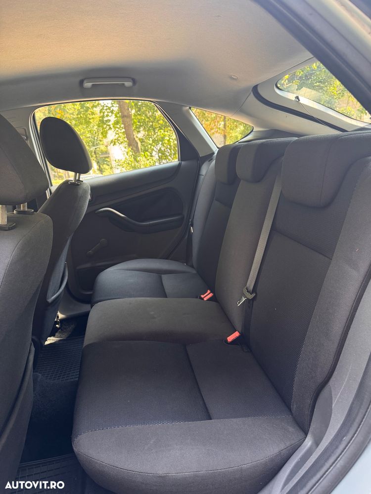 Ford Focus 1.6 TDCi Trend - 7