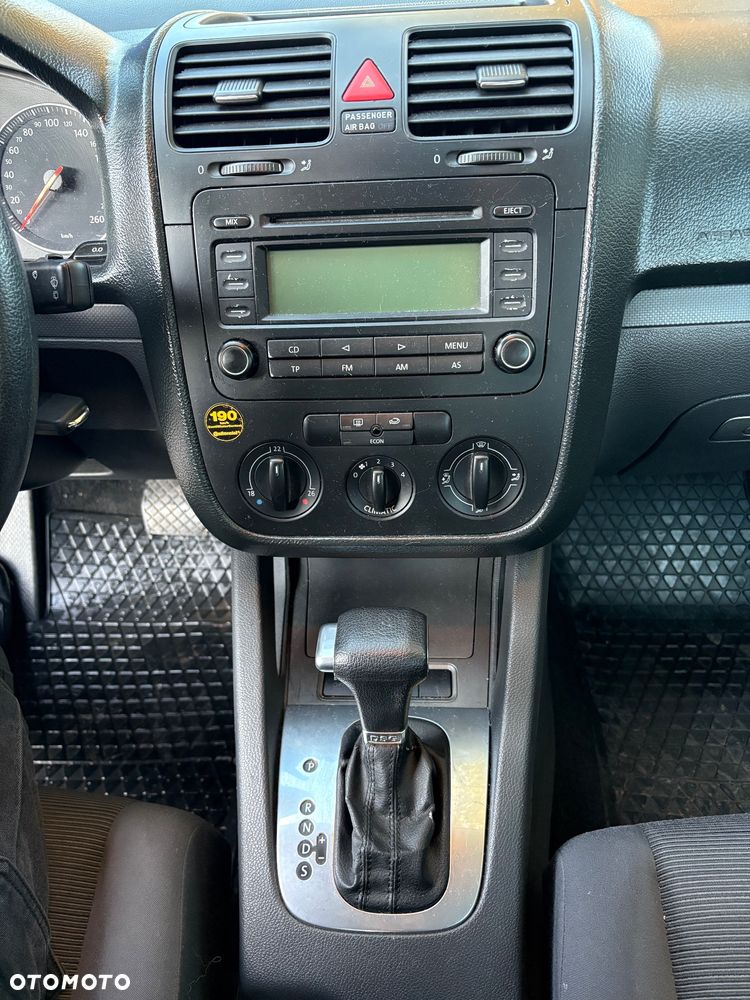 Volkswagen Golf 1.9 TDI Comfortline DSG - 7