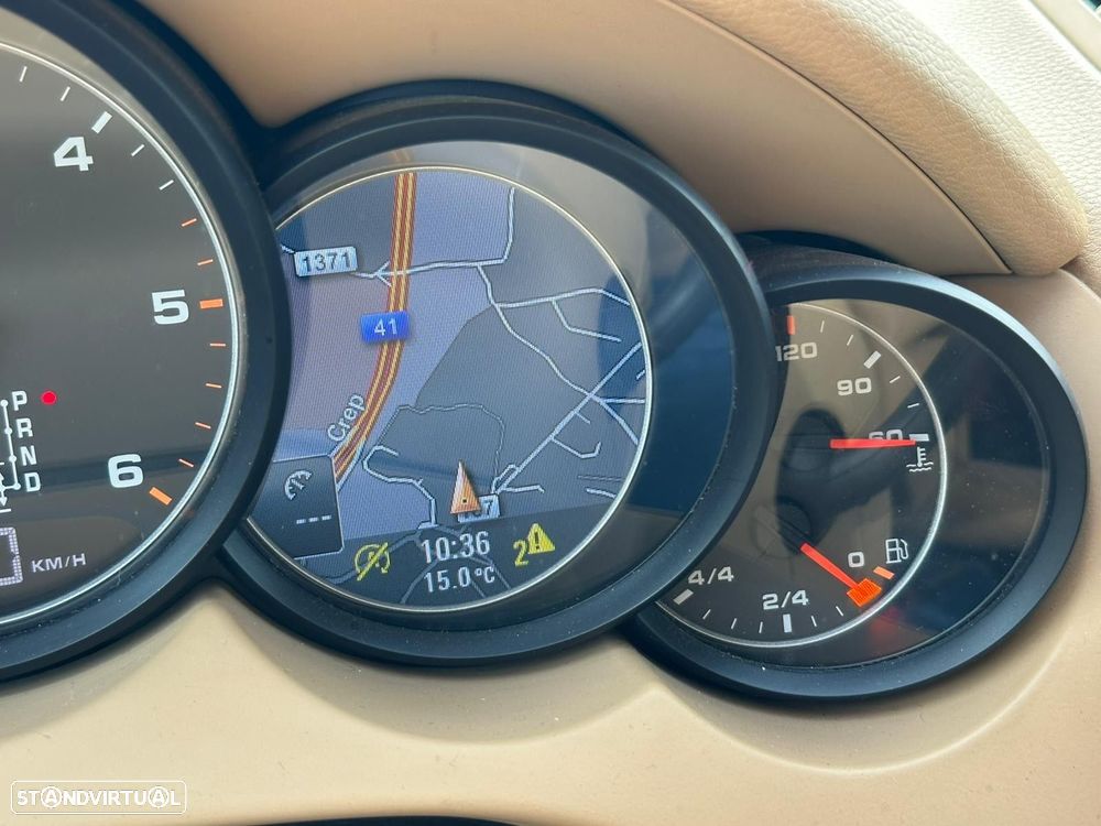 Porsche Cayenne 3.0 V6 - 25