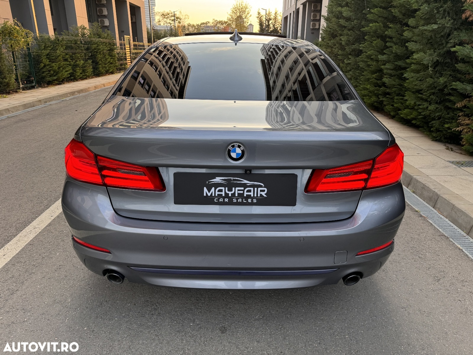 BMW Seria 5 520d AT - 3