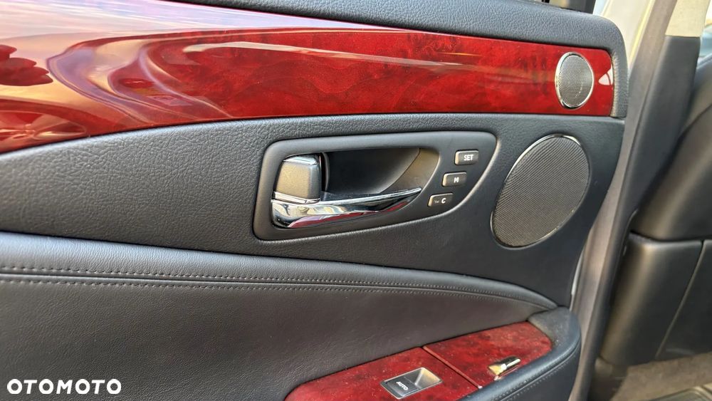 Lexus LS 460 Prestige - 26