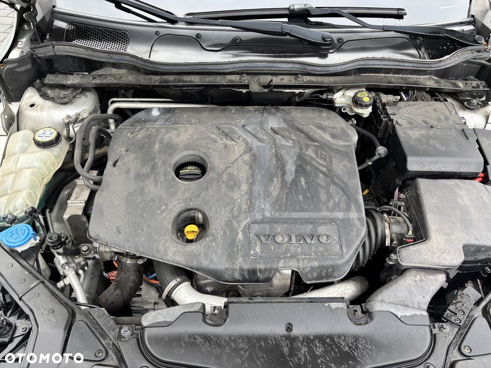 Volvo V40 - 13