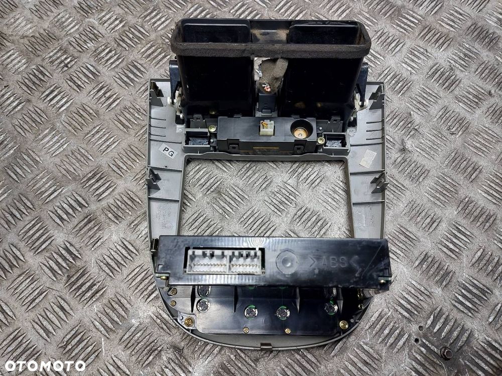 PANEL NAWIEWU KONSOLA ŚRODKOWA RAMKA DAEWOO NUBIRA II J200 96615415 - 5