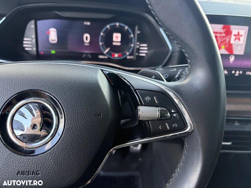 Skoda Octavia 2.0 TDI DSG 4X4 Scout - 23