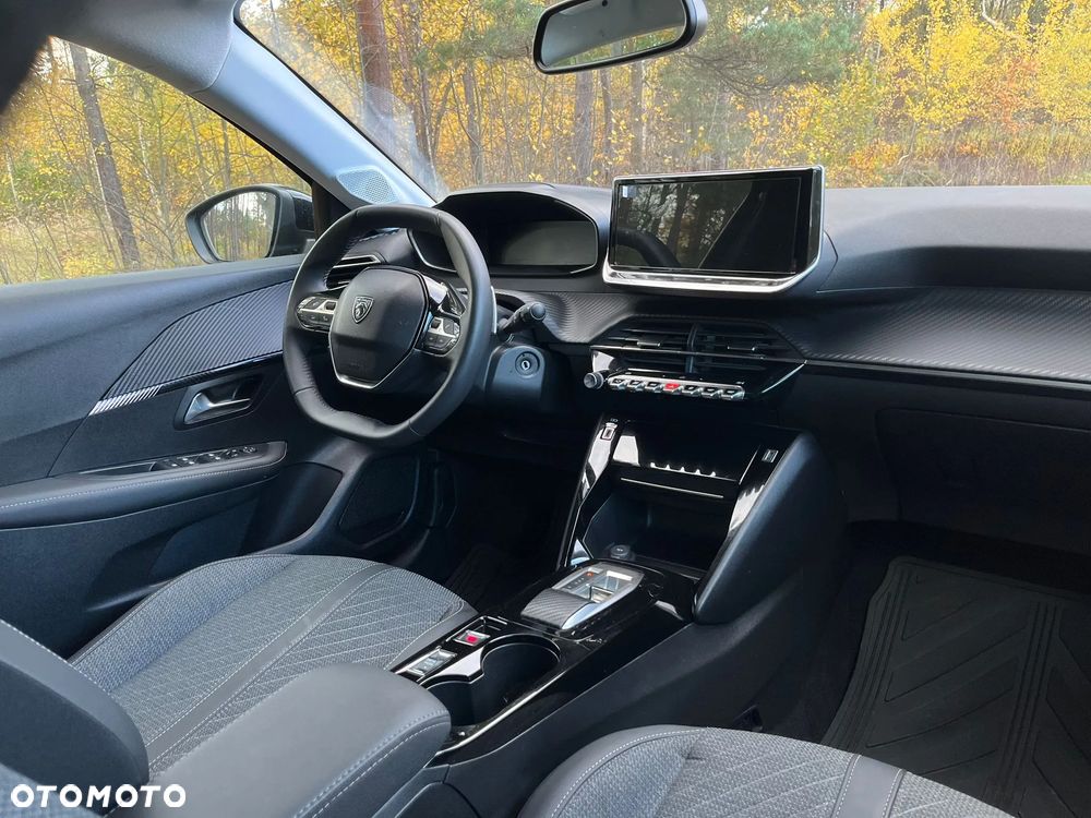 Peugeot 208 1.2 mHEV Allure e-DCS6 - 21